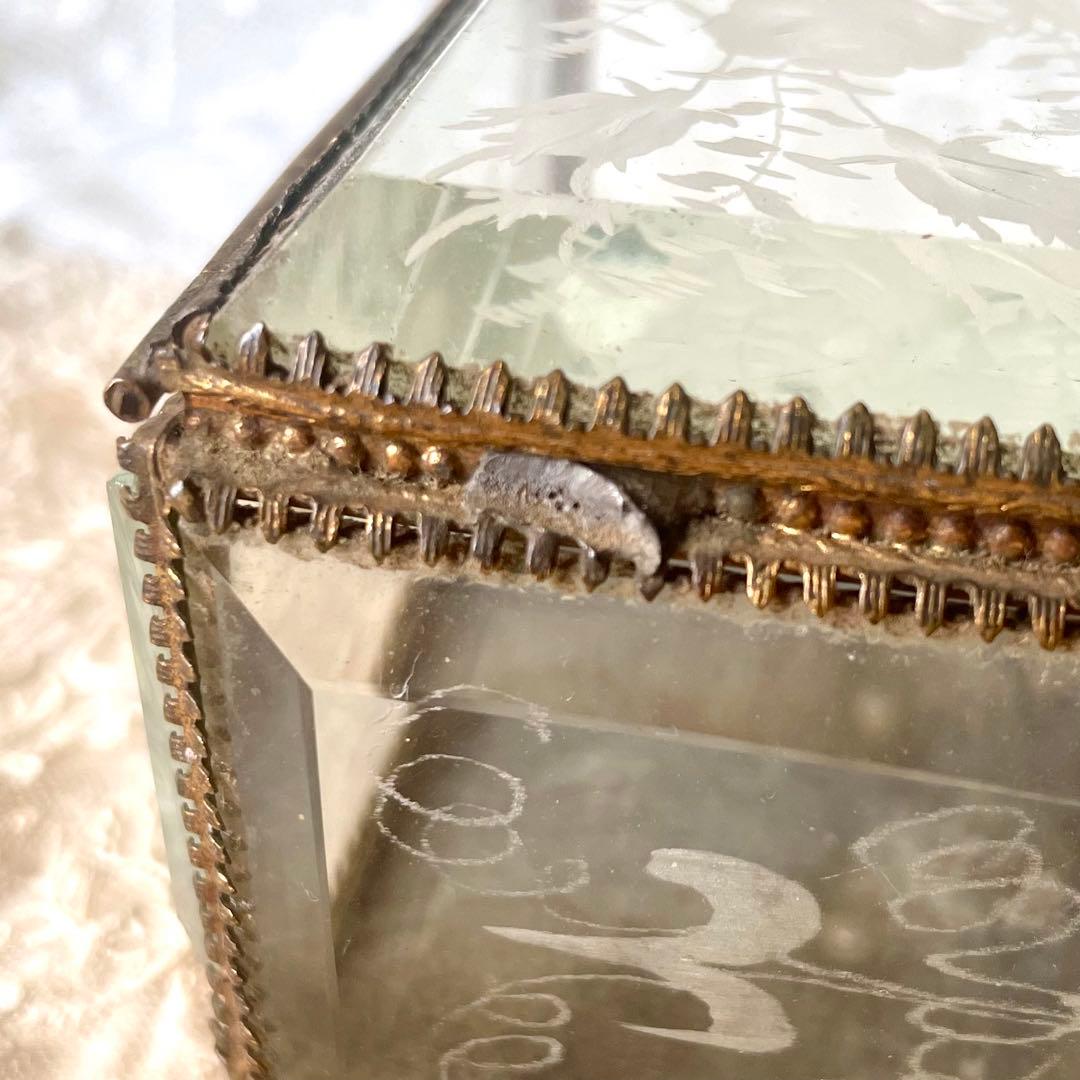 ローズ柄ベベルガラスジュエリーボックス　アクセサリーケース　フランスアンティーク