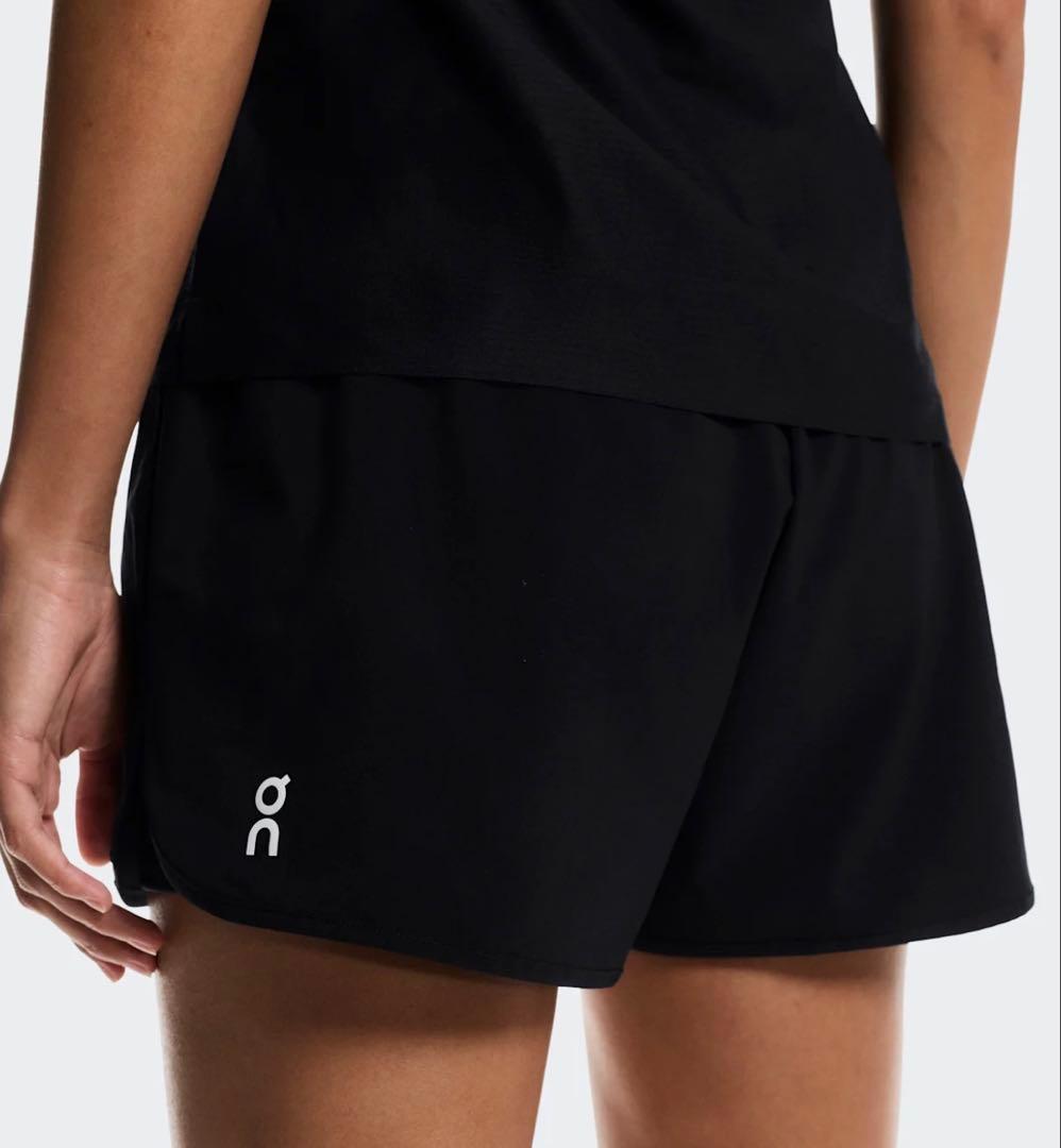 【新品】on テニス Lサイズ コートショーツ イガ シフィオンテク 全豪 AO