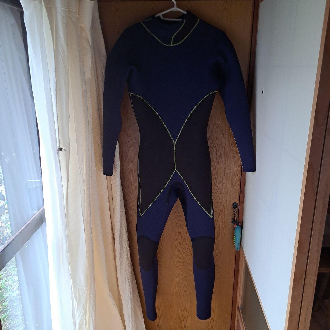 Moon ウェットスーツ