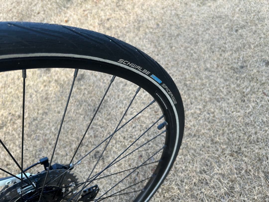 【超美品】CANNONDALE クロスバイク QUICK 4+付属品