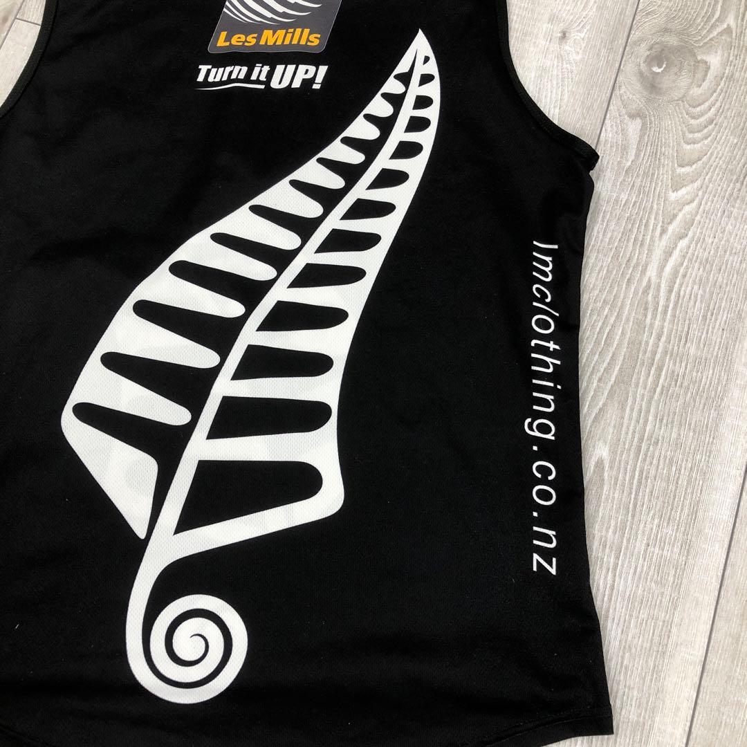 ボディコンバット　レスミルズ　激レア商品　十字架ロングパンツ早い者勝ち