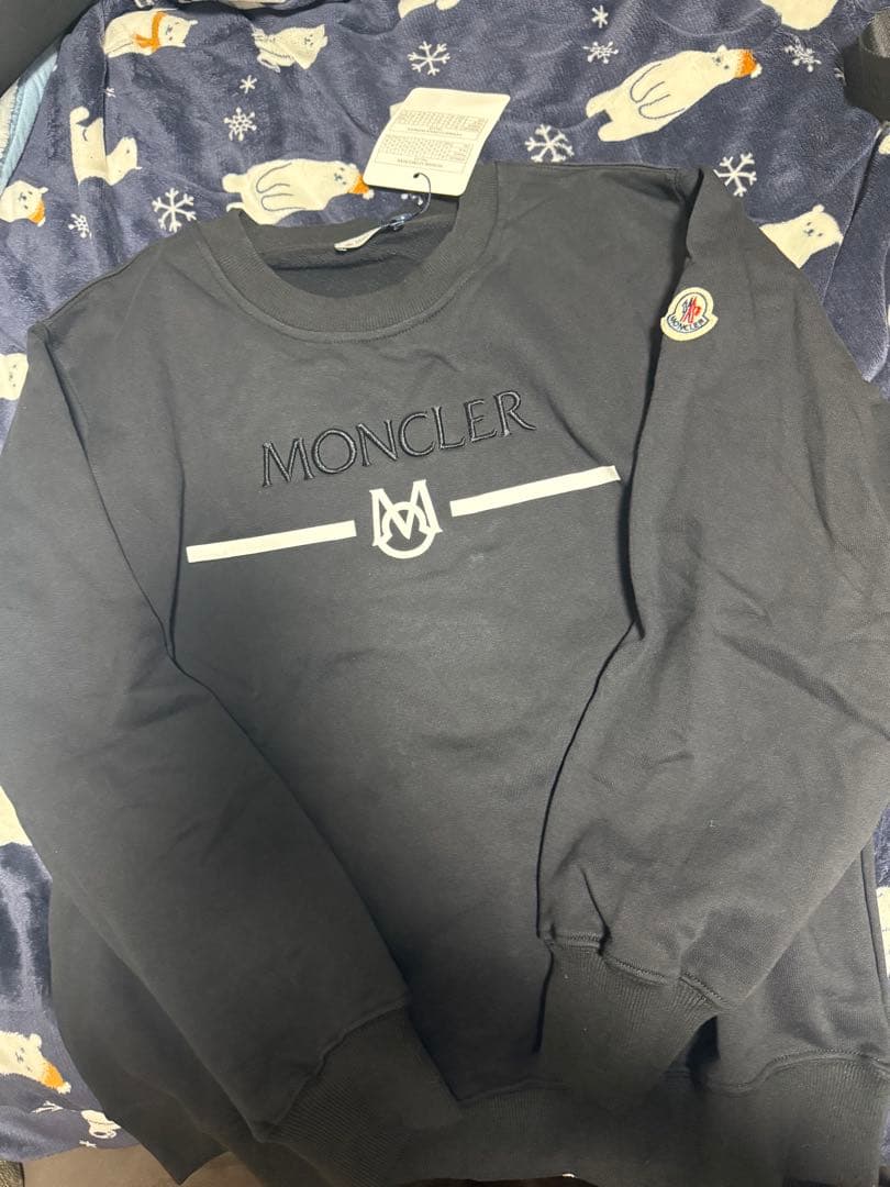 MONCLER ブラック スウェット