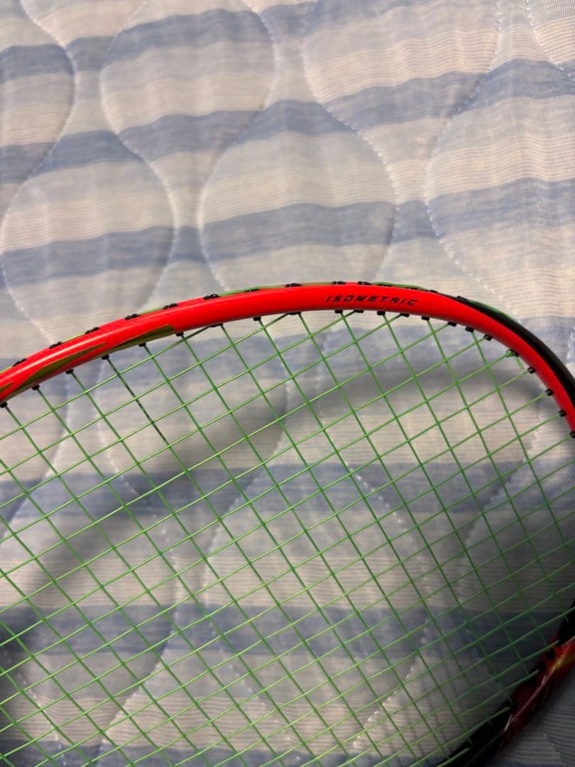 ASTROX 77 バドミントンラケット 赤/青