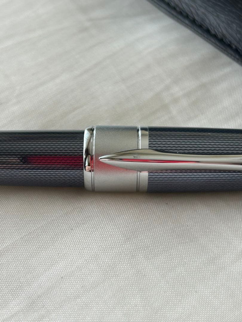 CROSS アポジー ボールペン（フロスティスティール）美品