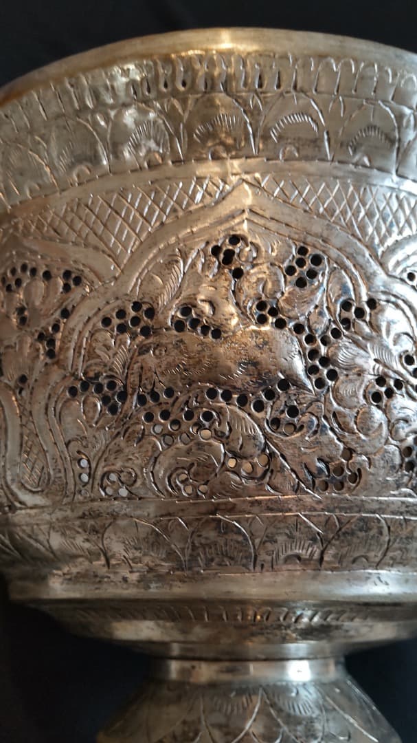 ブ*太様 ラオス　銀杯　965g