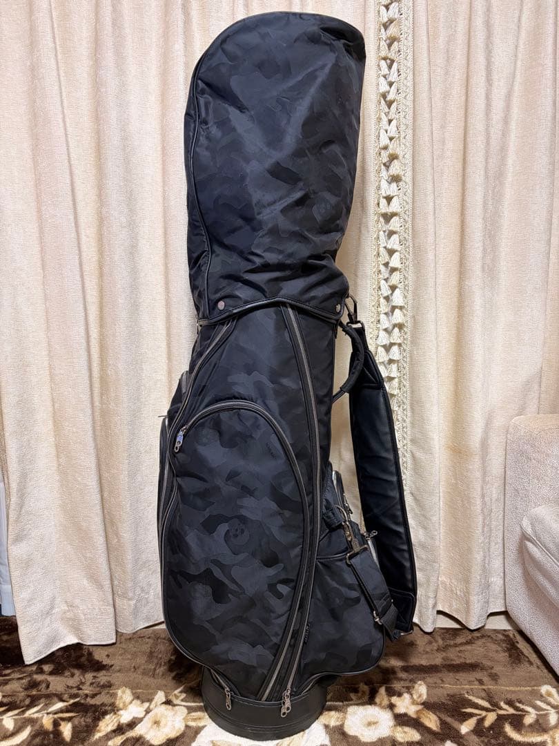 マークアンドロナ　キャディバッグ　ブラック　カモ柄