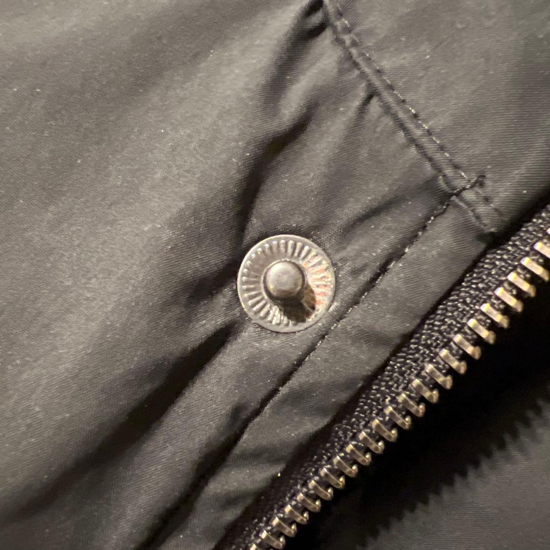 BURBERRY ブラック ダウンジャケット　メンズ　アウター