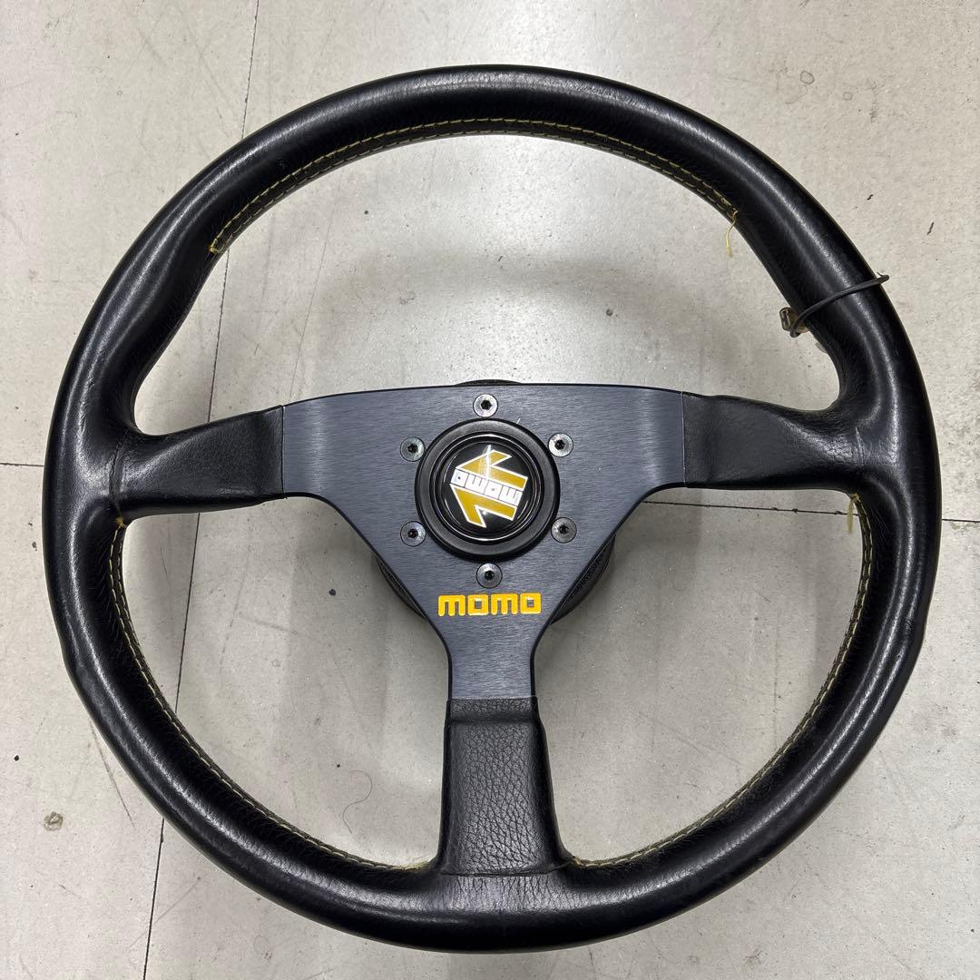 モモ　ステアリング　TYP V35 ステアリング