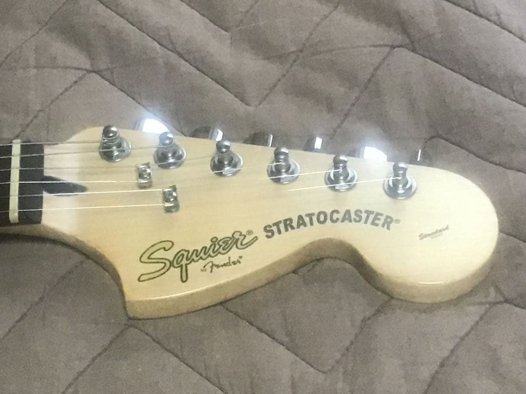 Squier Stratocaster standard サンバーースト