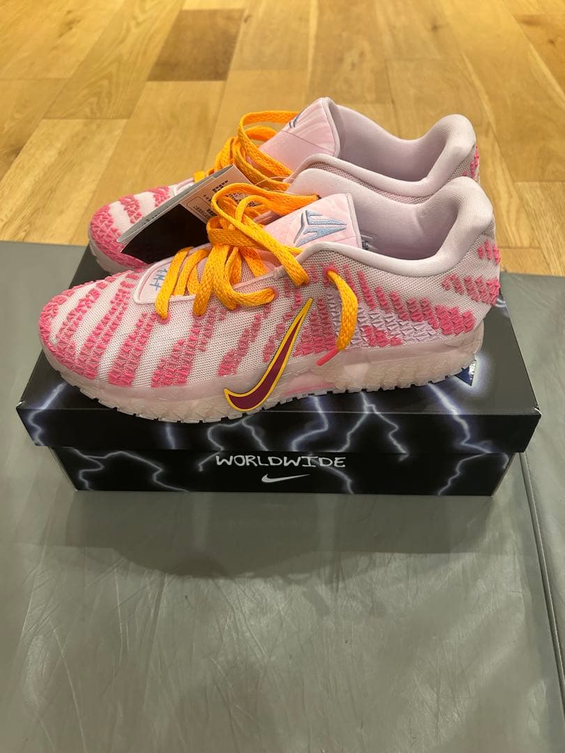 ja3 NIKE バレンタインデー　ピンク　28.5