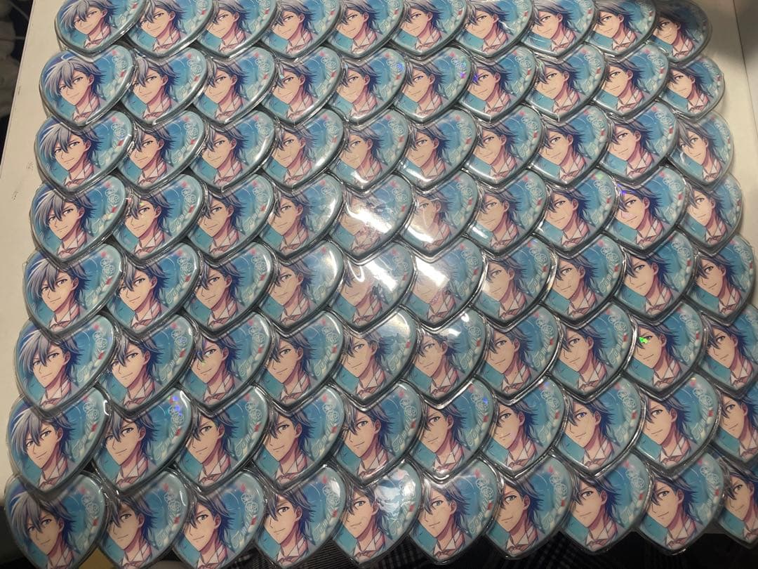 80個 アイナナ 四葉環 マリマリ 缶バッジ