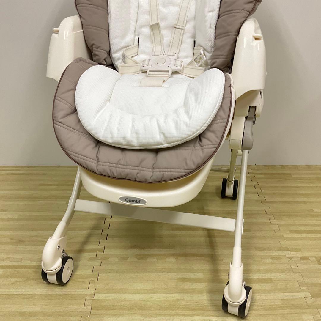 綺麗！コンビ ネムリラ オートスウィング エッグショック 電動スウィング