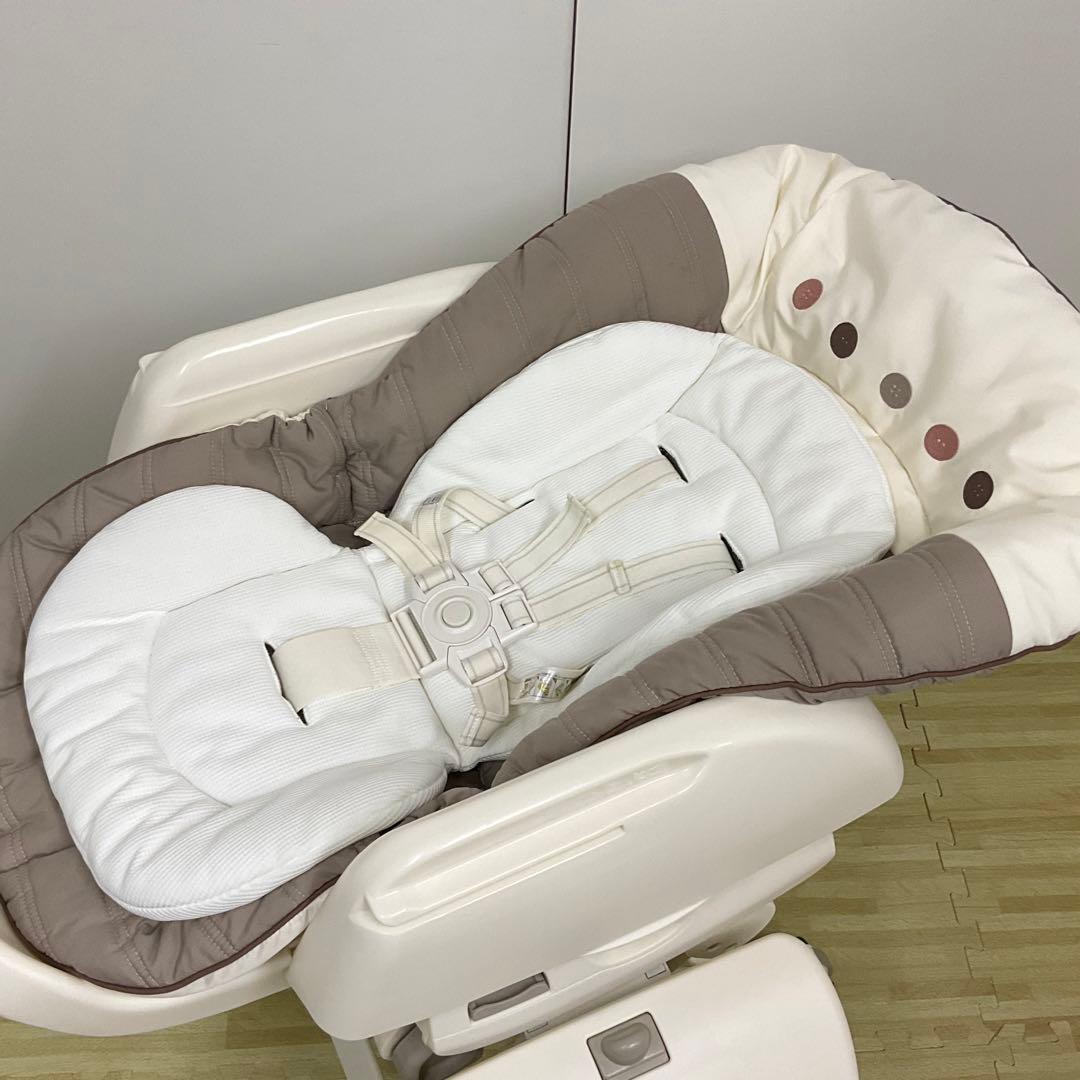 綺麗！コンビ ネムリラ オートスウィング エッグショック 電動スウィング