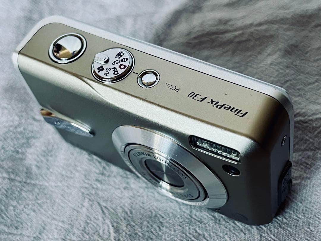 FUJIFILM デジカメ FinePiex F30 ゴールド