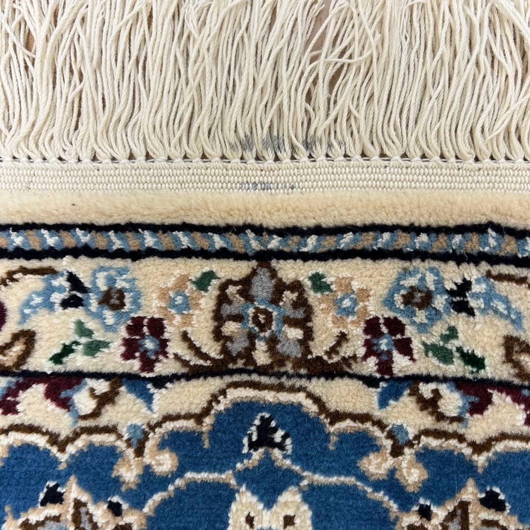 ペルシャ絨毯　ナイン産　ラグ