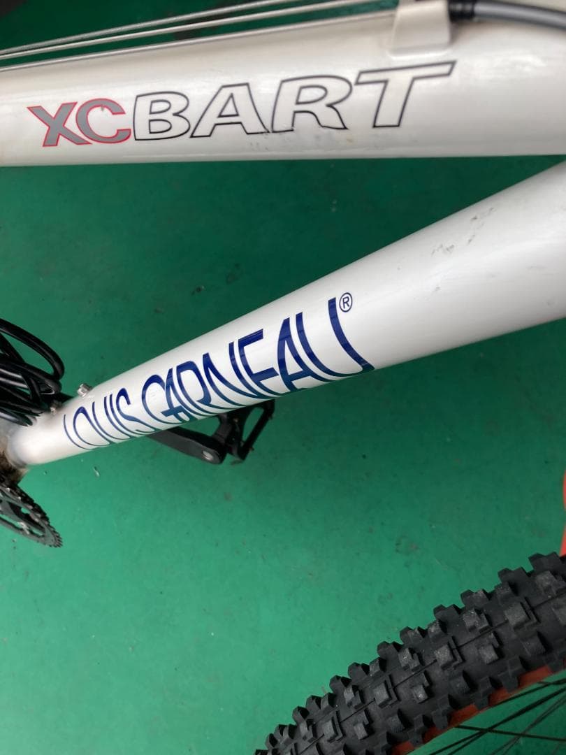 ルイガノLOUISGARNEAU BART MTB 400サイズ　ホワイト