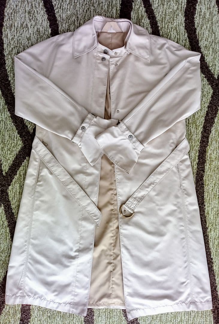 【新品未使用】MaxMara レインコート　ベージュ