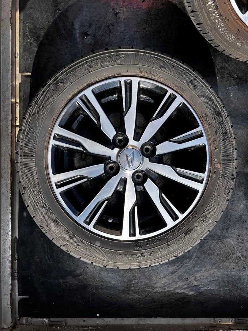 14インチ ダイハツ純正タイヤ・ホイールセット