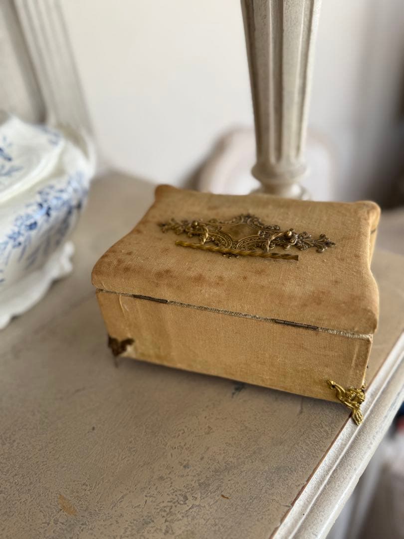 フランスアンティーク装飾ビジューコフレボックス中ライナーシルクピンク希少