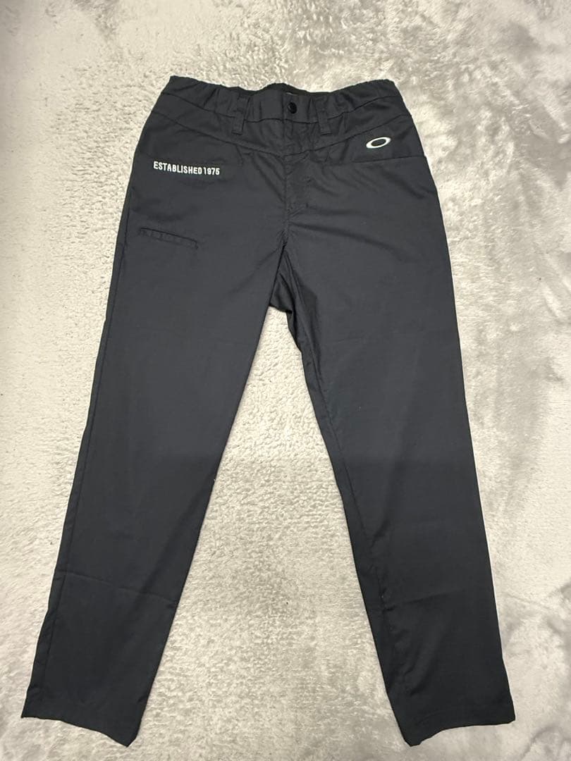 美品 OAKLEY ゴルフパンツ 黒 Lサイズ