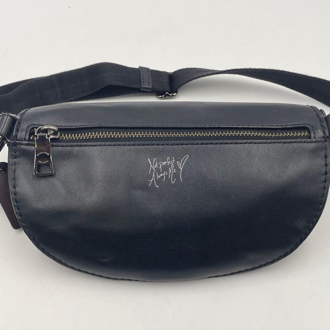 【美品】コーチ ボディバッグ ウィズバニー セレーナゴメス 限定 ショルダー 黒