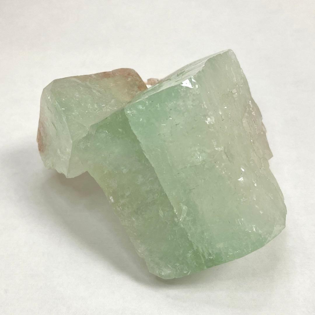 グリーンアポフィライト　魚眼石　鉱物標本　原石鉱石　天然石ストーン