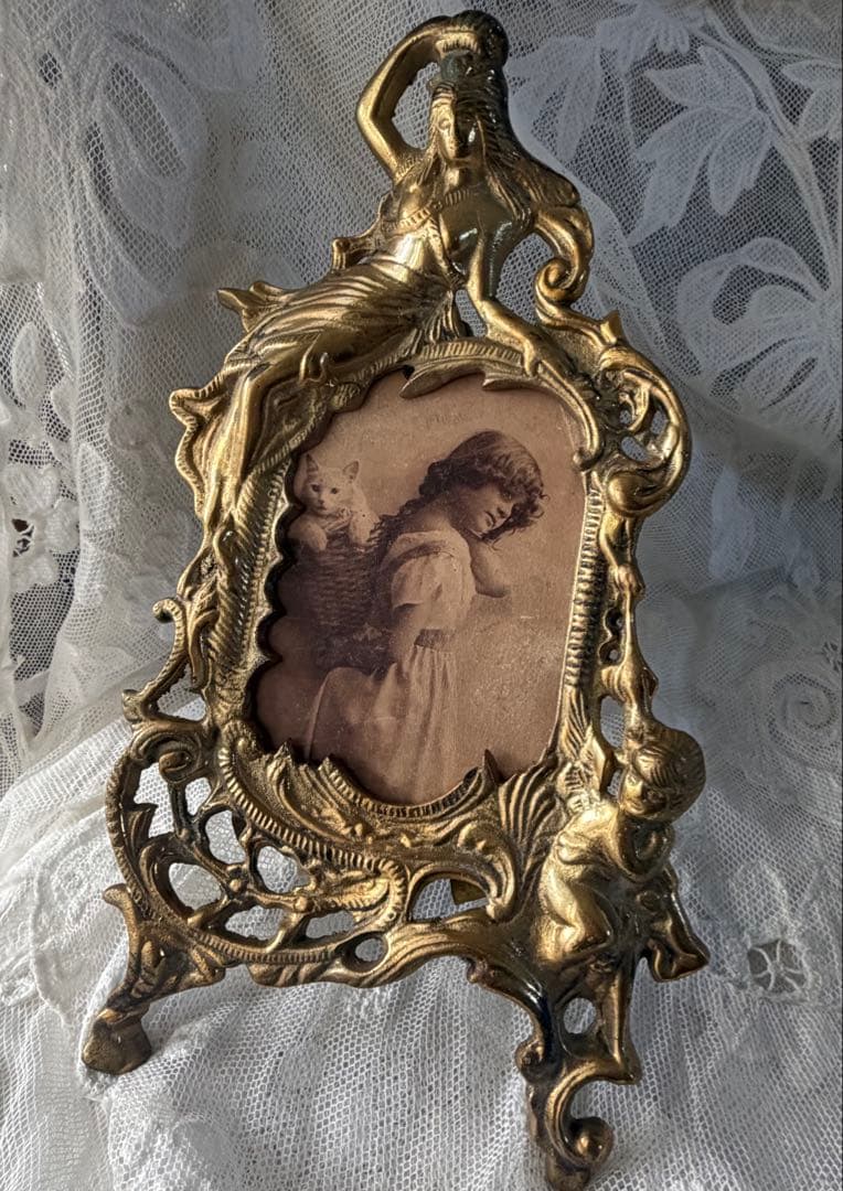 フランスアンティーク フォトスタンド 真鍮 エンジェル フレーム 写真立て 額