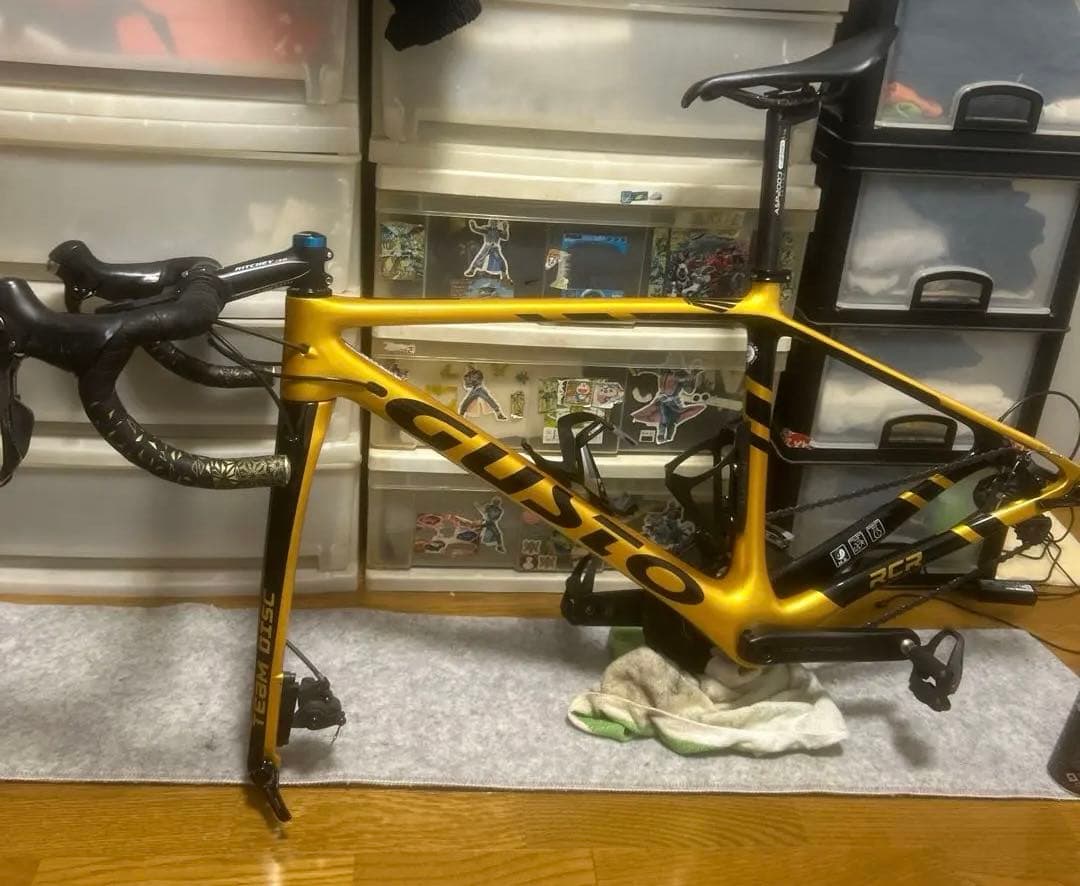 GUSTO RCR TEAM LIMITED 2020 Mサイズ ホイール抜き