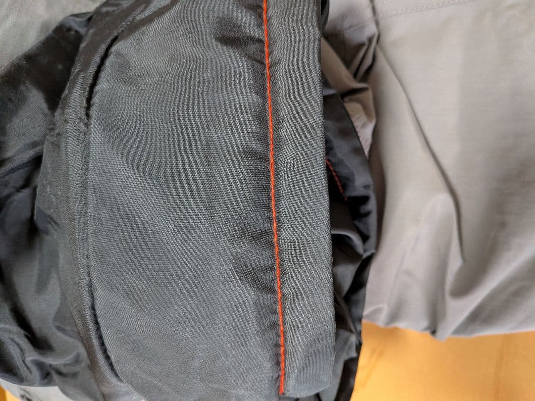 Burton スノーボードウェア 子供用 Mサイズ