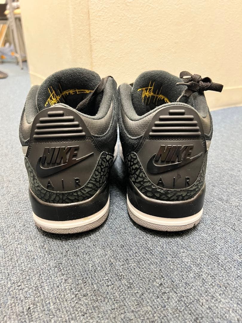 日曜日限定セール【室内使用】エアジョーダン3 ティンカー \"ブラックセメント\"