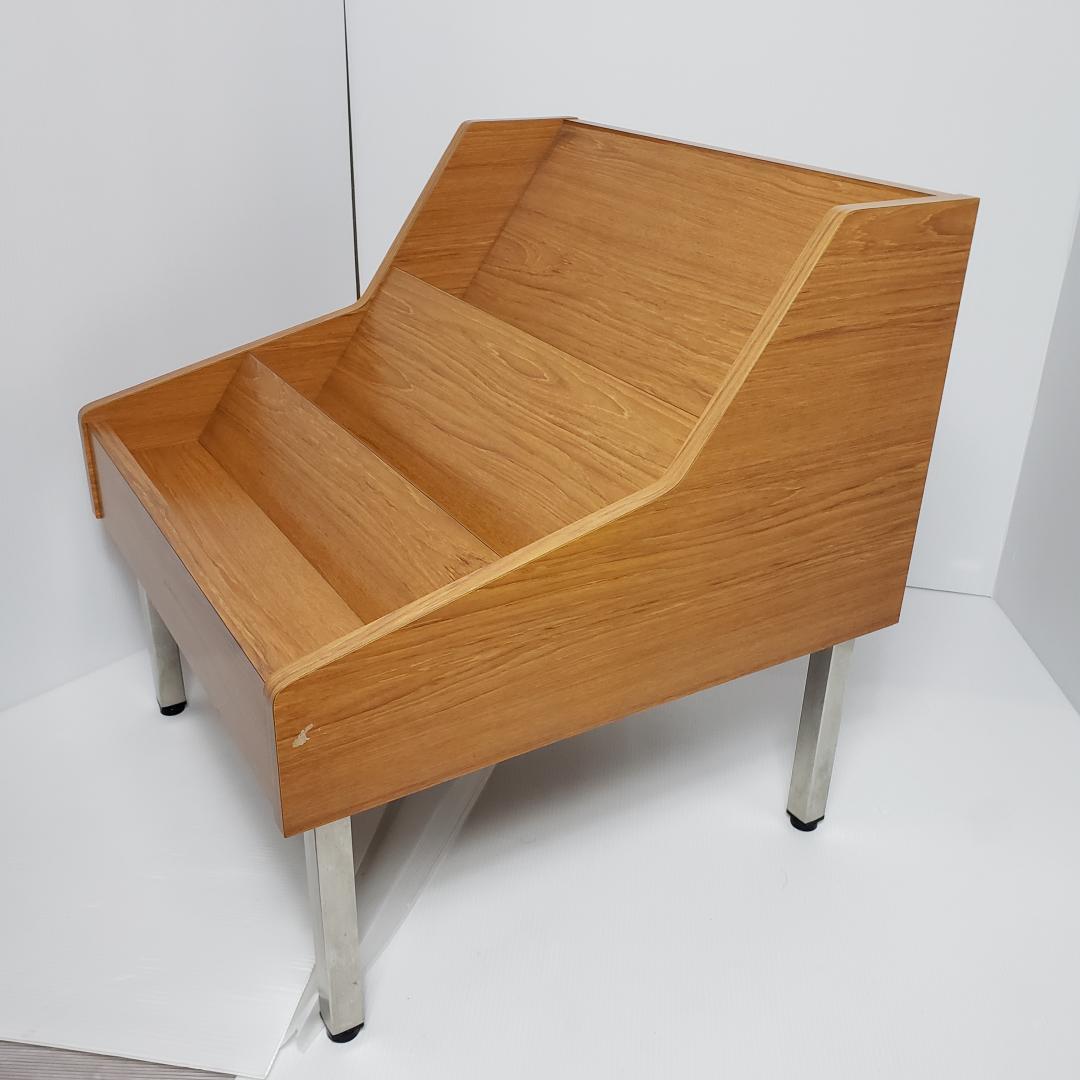 『UCHIDA』ウチダ マガジンラック マガジンスタンド 雑誌ラック 本棚