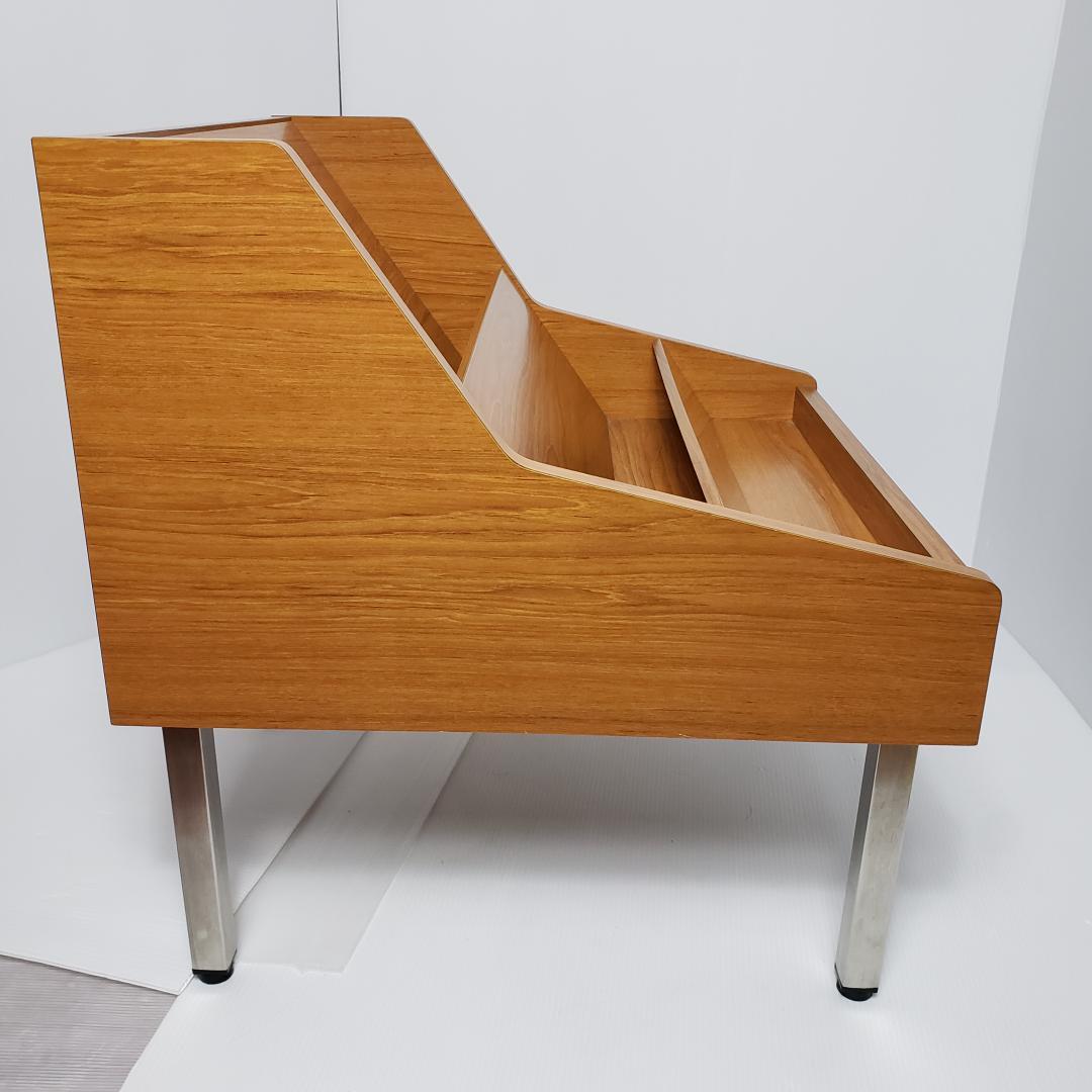 『UCHIDA』ウチダ マガジンラック マガジンスタンド 雑誌ラック 本棚