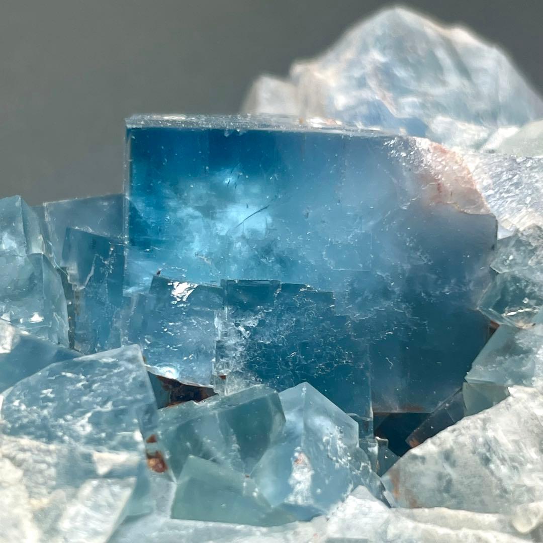 ドイツ産 黒い森 フローライト 蛍石 鉱物標本 原石 ②