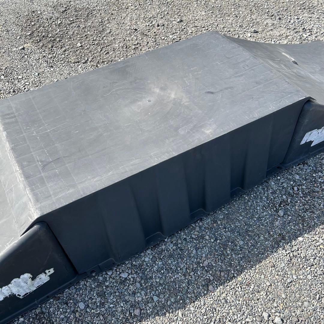 スノーボード　バイク　bmx ジャンプ台　ランプ ブラック