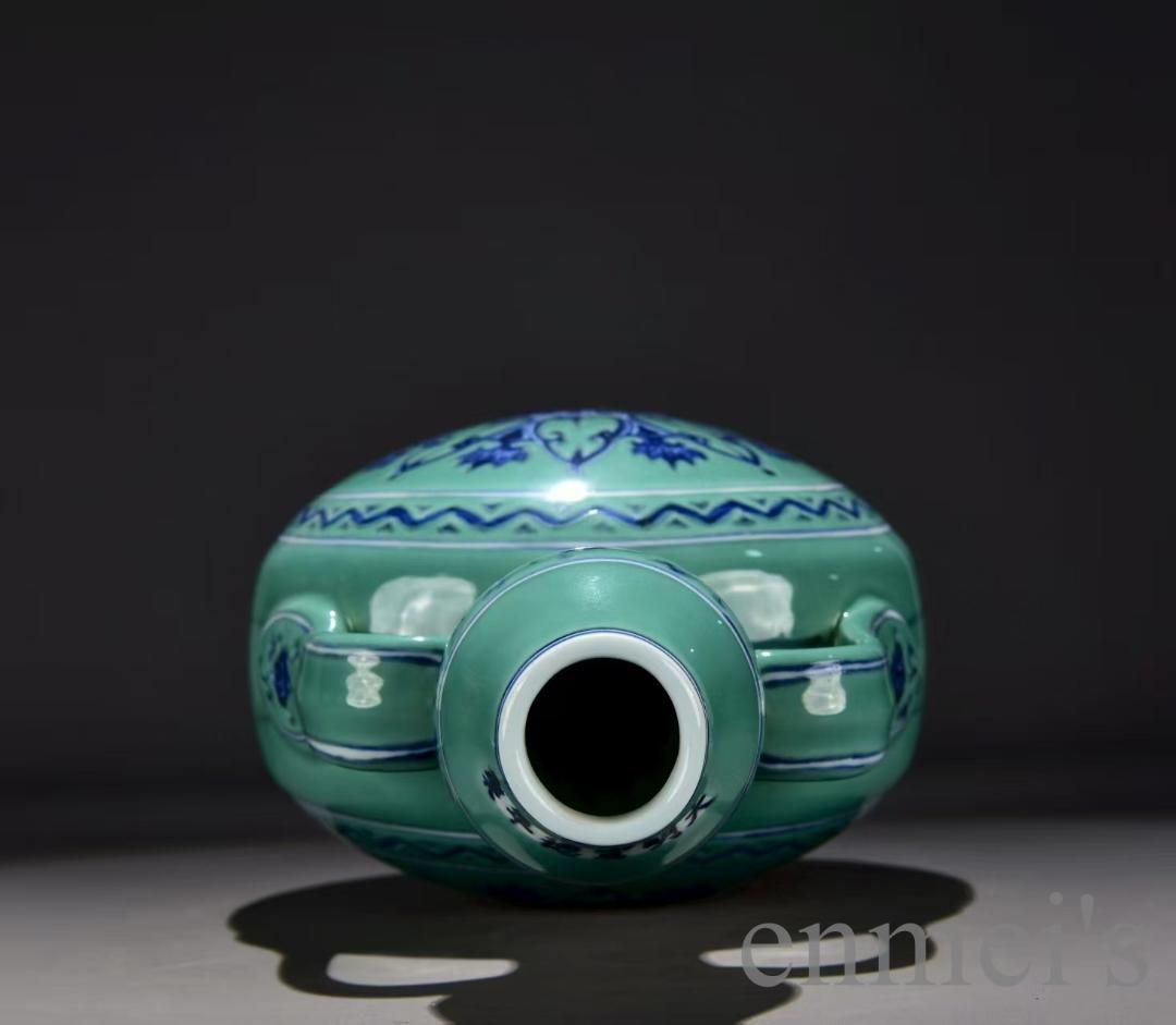 中国古美術・明宣徳・果皮緑地青花宝相紋・抱月瓶・青花磁・壺・花瓶・古陶磁・唐物