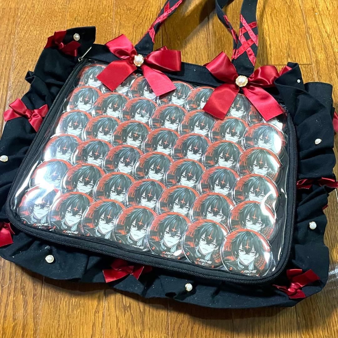 クロノヴァ　アルケー　缶バッジ ＆ ザッカマート A4痛バッグ　セット