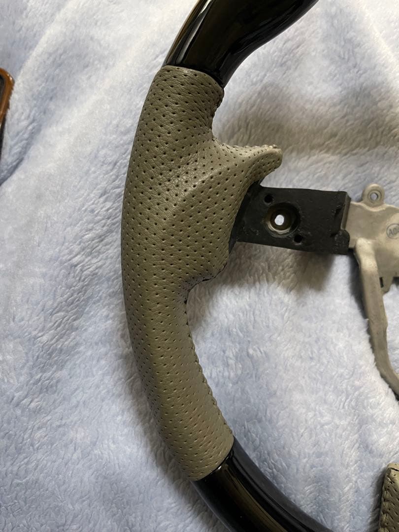 L375タント エルゴノミクスデザイン ステアリングホイール