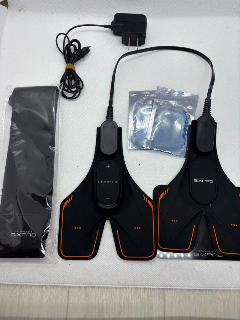 【美品】チェストフィット 正規品　シックスパッド SIXPAD