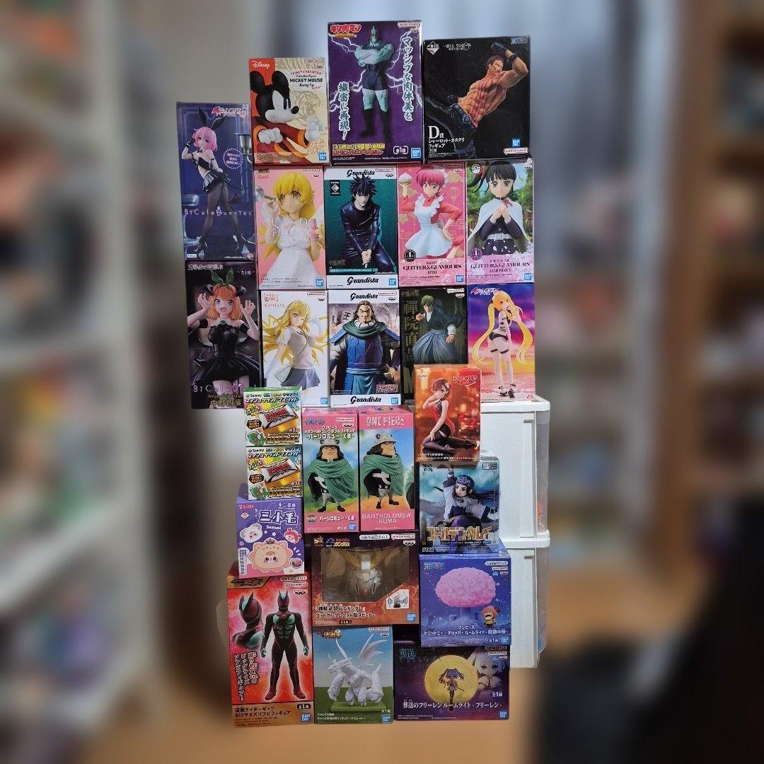 ONE PIECE　フリーレンなど　フィギュア25体セット　まとめ売り