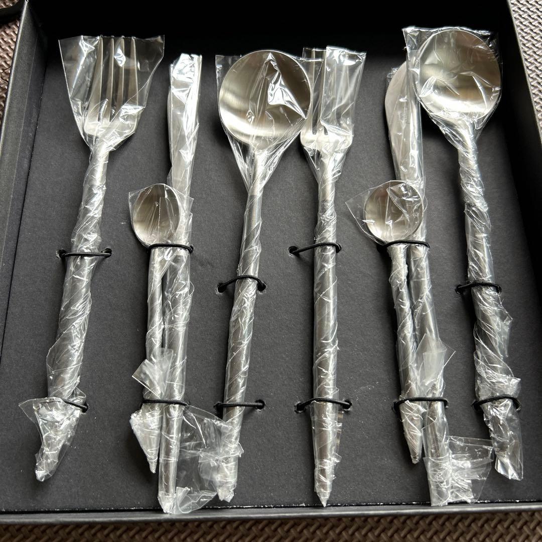 Cutipol グレー×シルバー　ステンレススチール