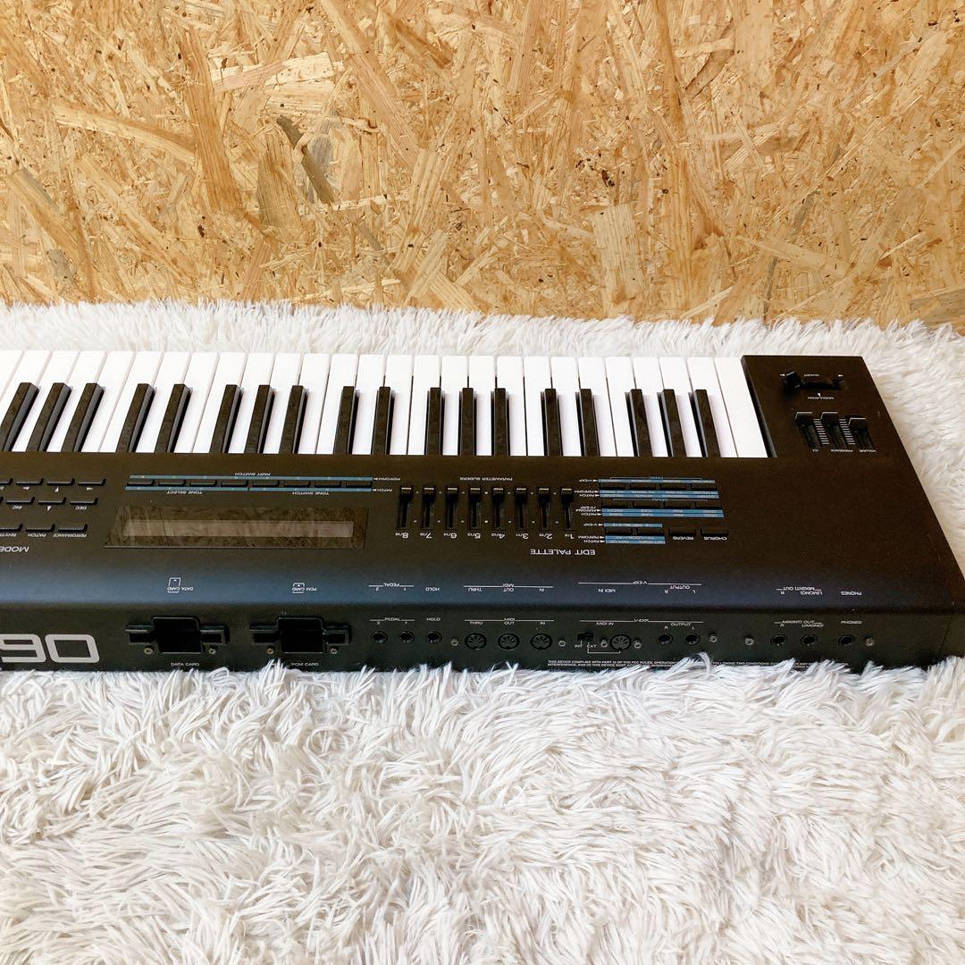 Roland JV-90 シンセサイザー