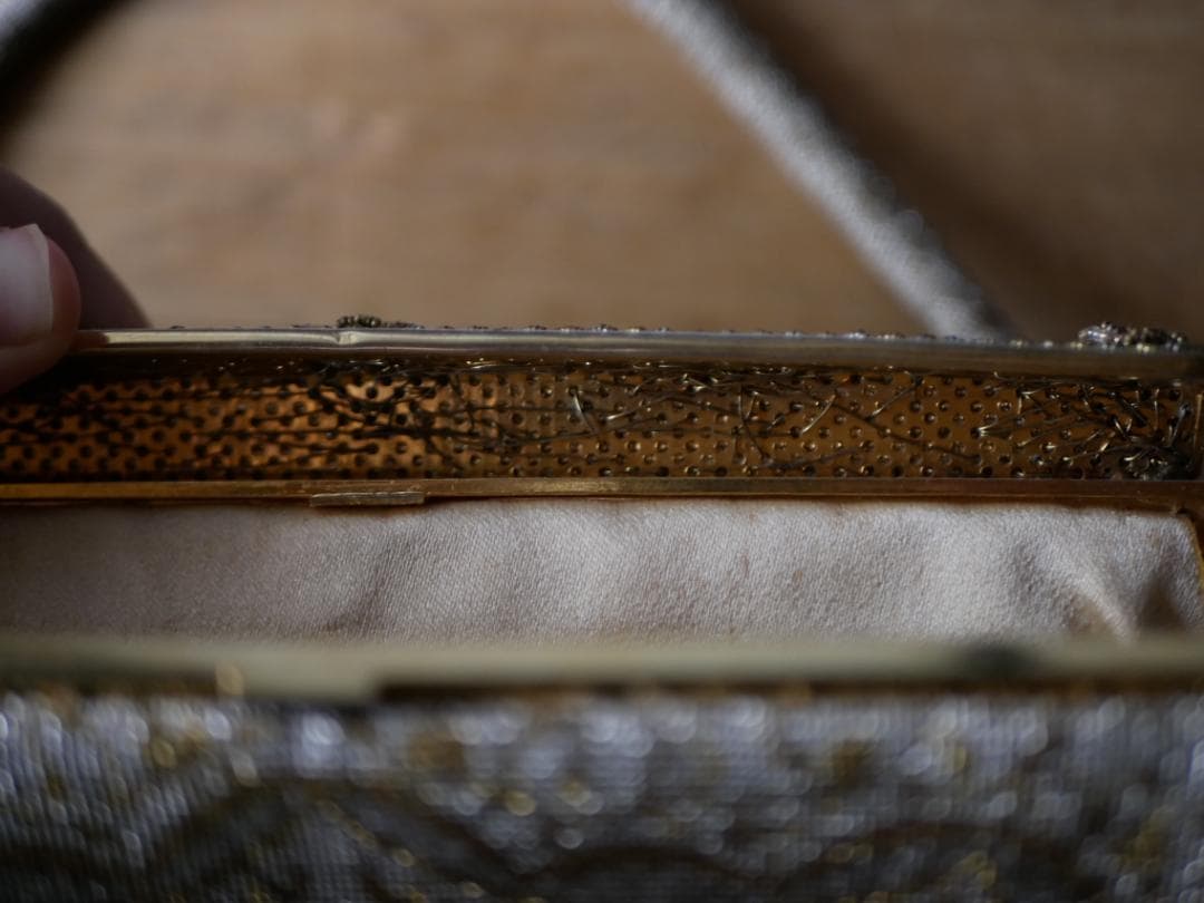 マイクロビーズ　アンティークバッグ　フランスアンティーク　アンティークのある暮ら