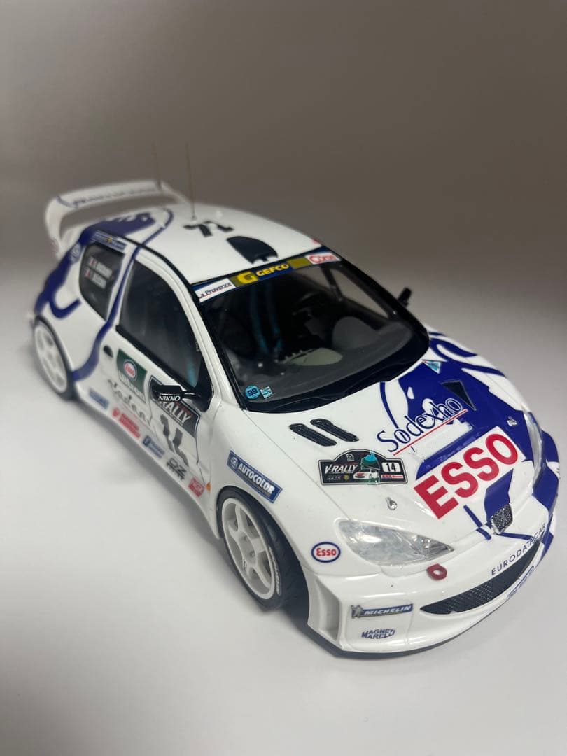 タミヤ 1/24 プジョー206 WRC プラモデル完成品