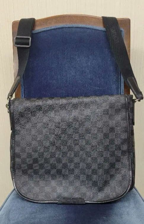 M*I様 ルイヴィトン　ダミエ　グラフィット