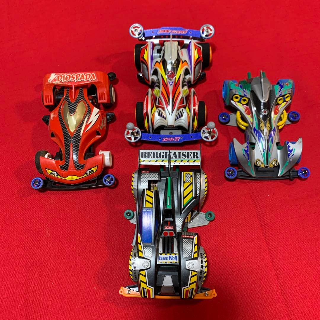 ミニ四駆セット（Bergkaiser, Diosarada, パーツ付き）