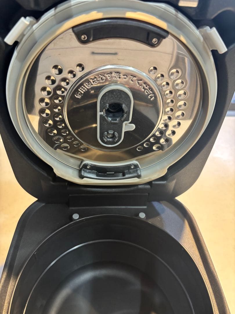 HITACHI 圧力IH炊飯器 RZ-TS104M 赤 2021年製