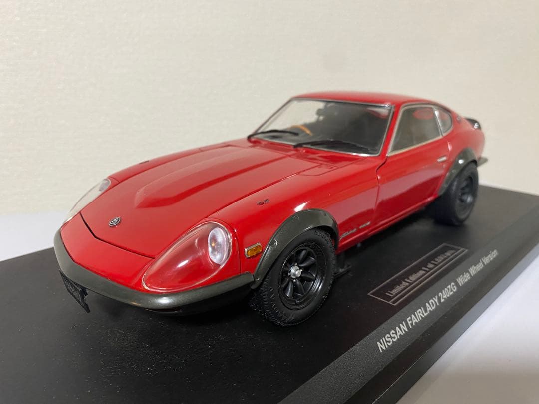 1/18 京商　日産　フェアレディ240ZG ワイドホイールバージョン　ミニカー
