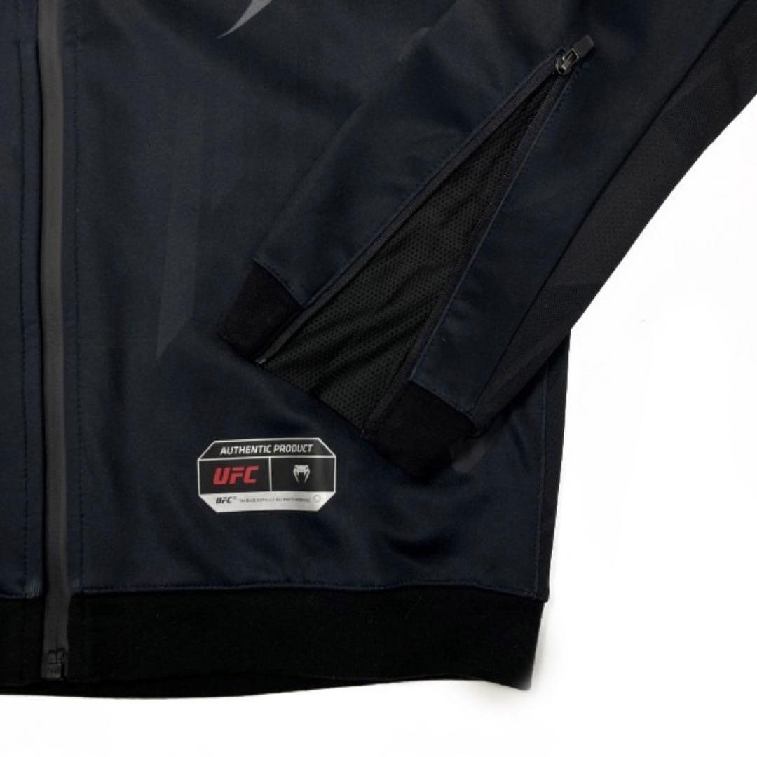 UFC Venum 公式　rizinヴェナム　本物 パーカー　ジャケット M