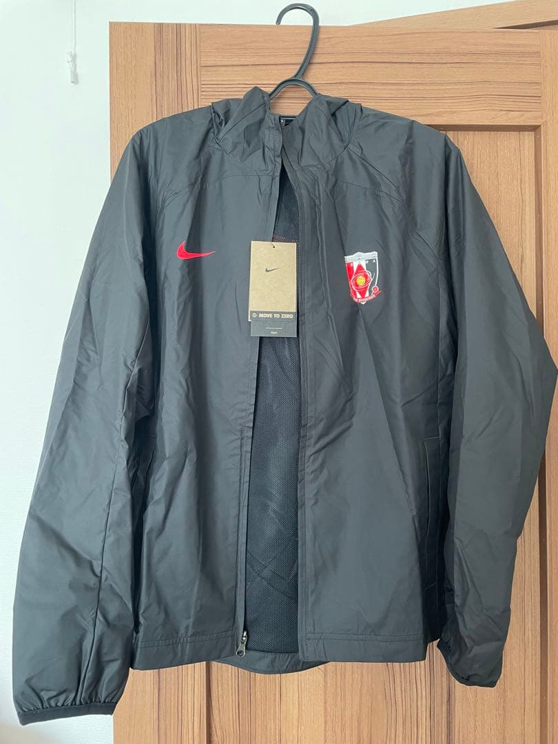 NIKE 浦和レッズ ウィンドブレーカー