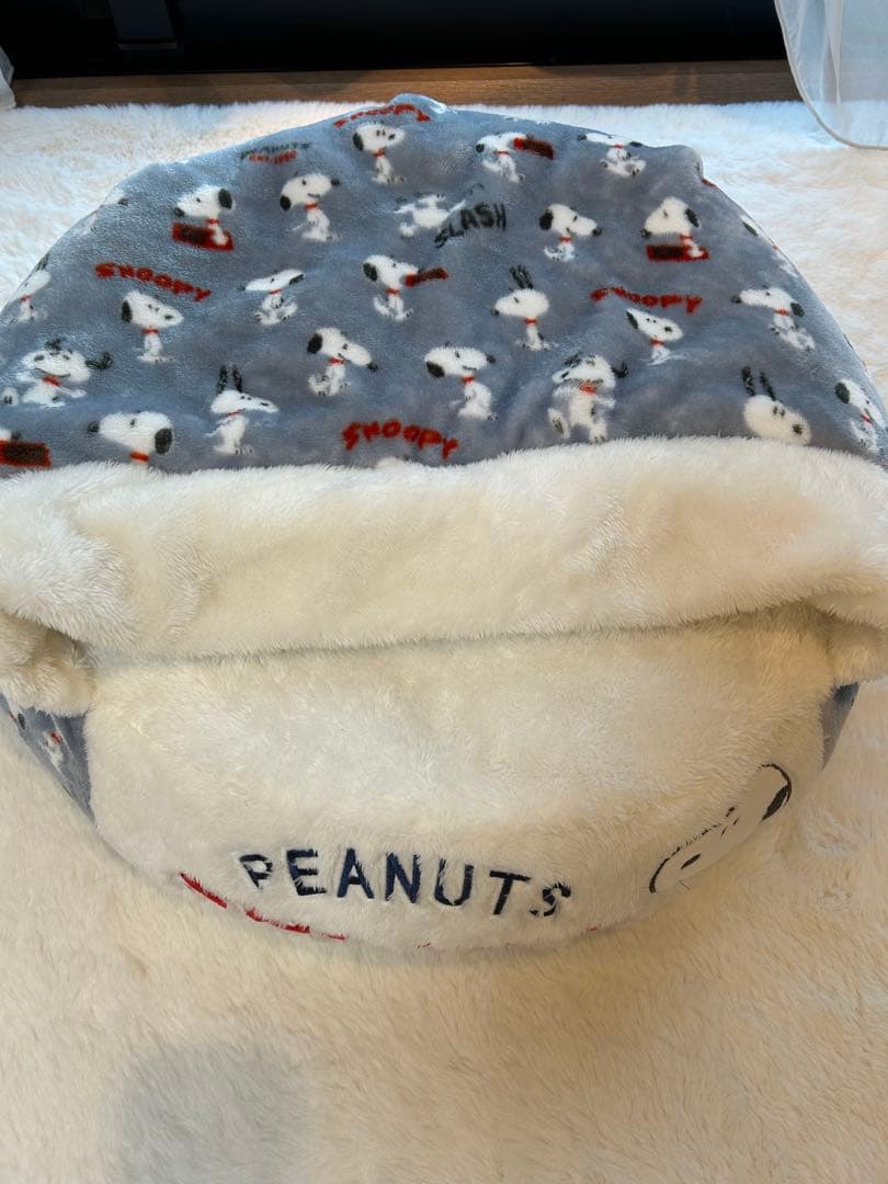 ペットパラダイスベット　スヌーピー丸型　遠赤外線 サイズL新品未使用タグ付き